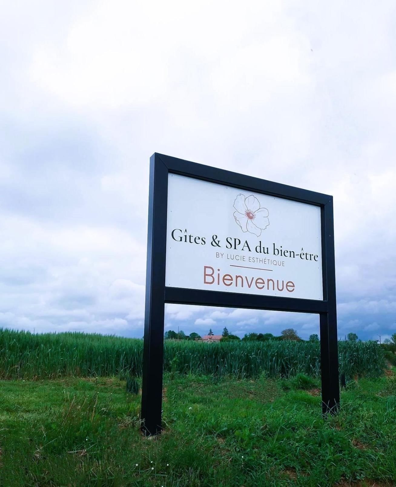 Gites & Spa Du Bien-Etre - Spa Privatif Courgains Eksteriør bilde